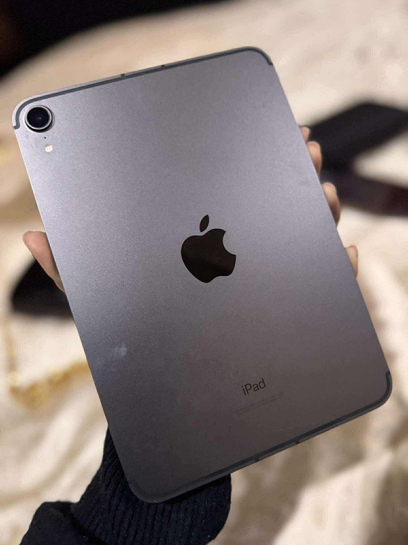 iPad mini 6 (Category: iPad) located in Manila. Submitted by jemsont (Listing ID 1409727892, Image 1). Description: FOR SALE: iPad Mini 6 (256GB WiFi) Complete Box & Original Charger ✅ 256GB storage ✅ WiFi model ✅ Type-C charger included ✅ Free Matte Screen protector ✅ Free Protective Cover.