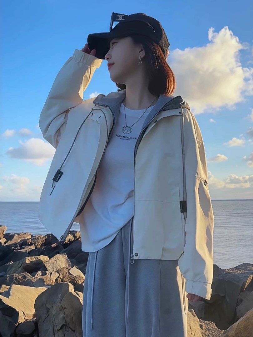Jacket (Category: Coats, Jackets and Outerwear) located in Singapore. Submitted by khaelyn (Listing ID 1409748587, Image 3). Description: BN Jacket $20 size M , weight 45-55kg, height 155-160 .