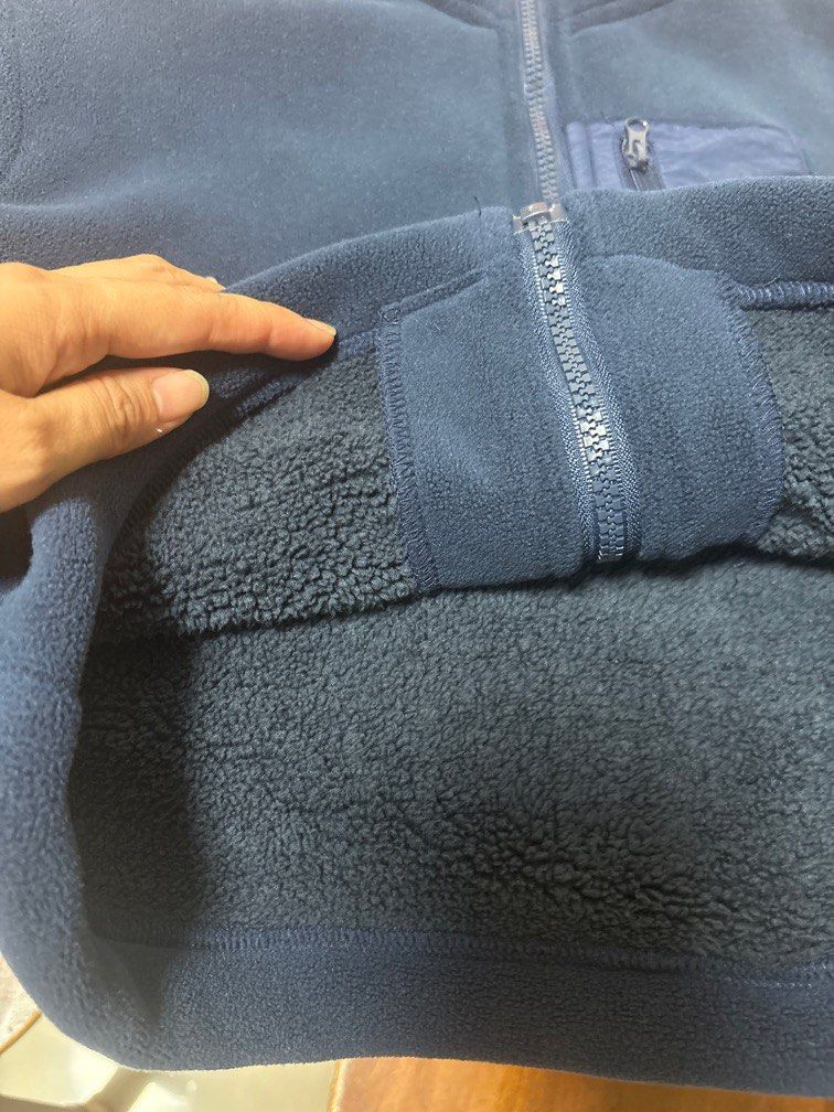 Jacket winter (Category: Babies & Kids Fashion) located in Singapore. Submitted by wenchan28 (Listing ID 1409677084, Image 2). Description: Fit well for my 5 yo (100cm height). Wear one time in japan ( just back mid dec). .