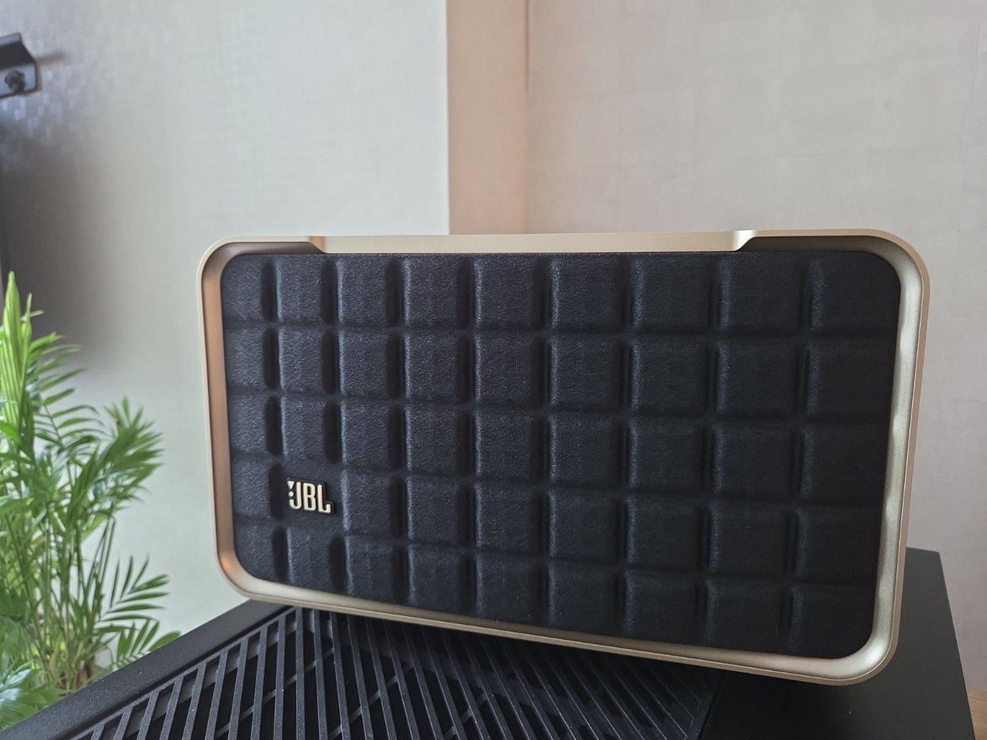 JBL Authentics 200 Wireless Speaker65671936972930110