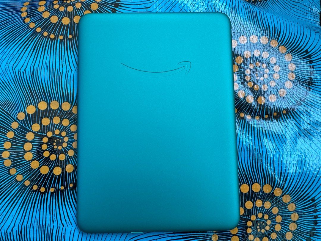 Kindle Paperwhite 12th Gen SE 32GB (Category: Cases & Sleeves) located in Manila. Submitted by patgutierrez (Listing ID 1409694117, Image 3). Description: Kindle Paperwhite 12th Gen Like new; no screen protector pero makinis with free skin Issue: with yellow band Bought Bnew atTehchie Thrift (orange app) No return policy No haggling Warranty until November 2026 📍Ermita/Malate.