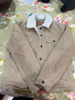 (Category: ) located in . Submitted by prata1970 (Listing ID 1409681040, Image 1). Description: .
