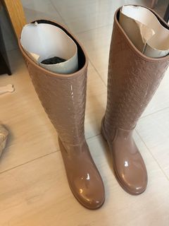 （分類：）位於 。 由 sharpccb 提交（商品編號 1409676039，圖片 1）。簡介： 。
