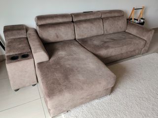 (Category: ) located in . Submitted by alynazhari (Listing ID 1409779122, Image 1). Description: .