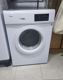 (Category: ) located in . Submitted by red.electrician (Listing ID 1409790250, Image 1). Description: .