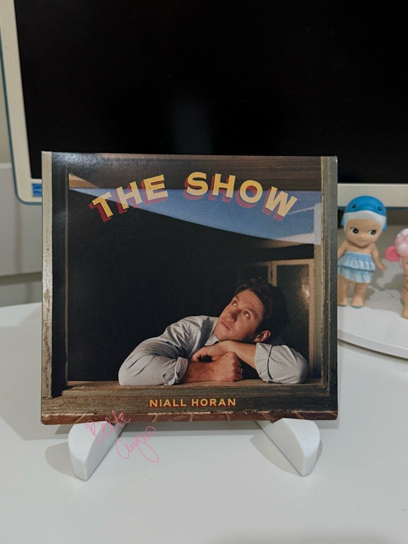 NIALL HORAN, ONE DIRECTION, BILLIE EILISH, TAYLOR SWIFT (Category: Vinyls) located in Quezon City. Submitted by bmadreooo (Listing ID 1409685397, Image 1). Description: Selling some items from my personal collection. They are all in mint condition and has only been played either once or twice and is very well kept in their jewel cases. All are authentic and bought from reputable stores in the PH unless stated. Billie Eilish Hit Me Hard & Soft - I