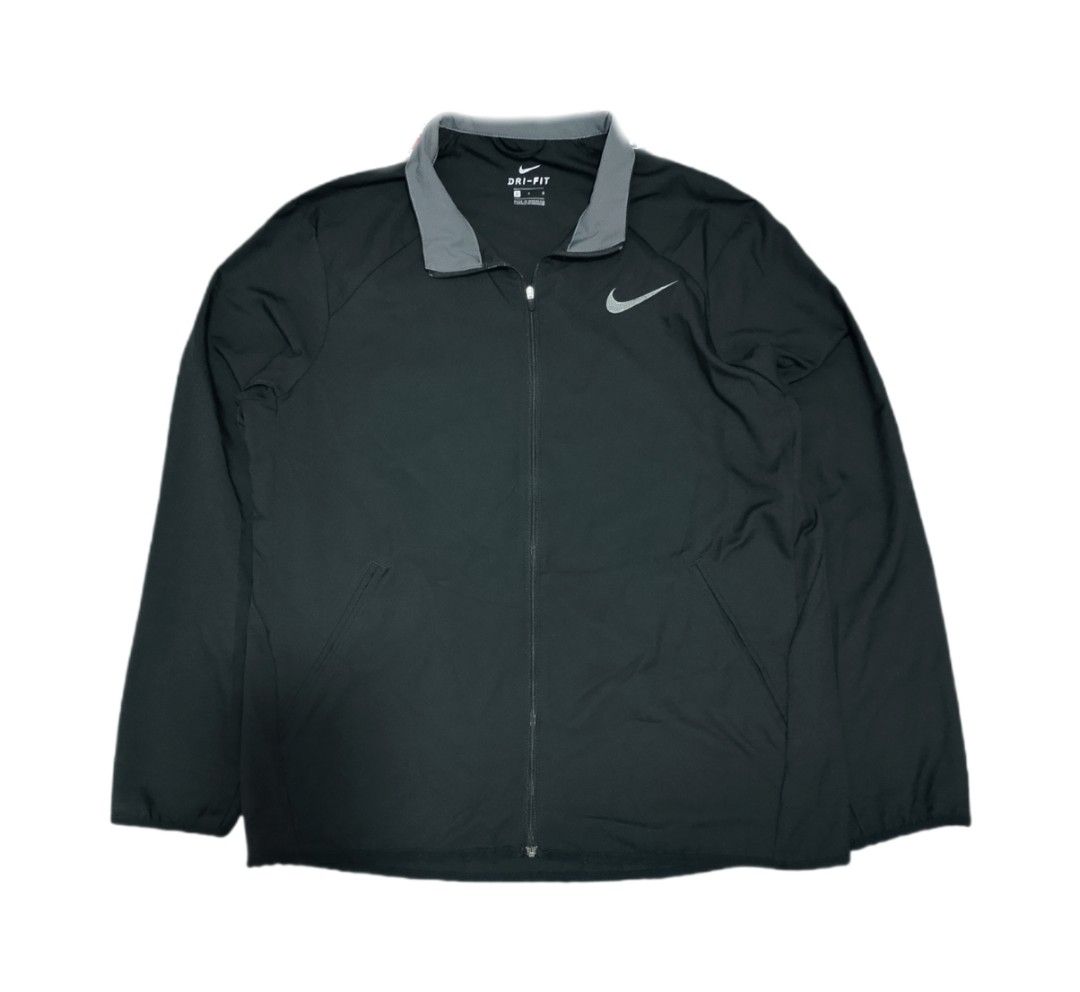 Nike Dri-FIT Men's Woven Training Jacket (Category: Coats, Jackets and Outerwear) located in Tacloban City. Submitted by sololooters (Listing ID 1409766750, Image 1). Description: 📩📩📩.