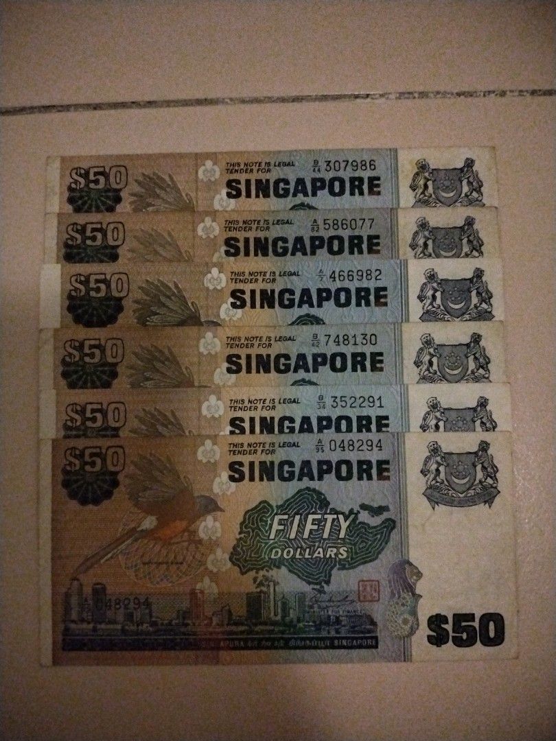 Old notes (Category: Currency) located in Singapore. Submitted by freefire_3360c5 (Listing ID 1409717572, Image 1). Description: well used but still in good conditions..One shot take all..