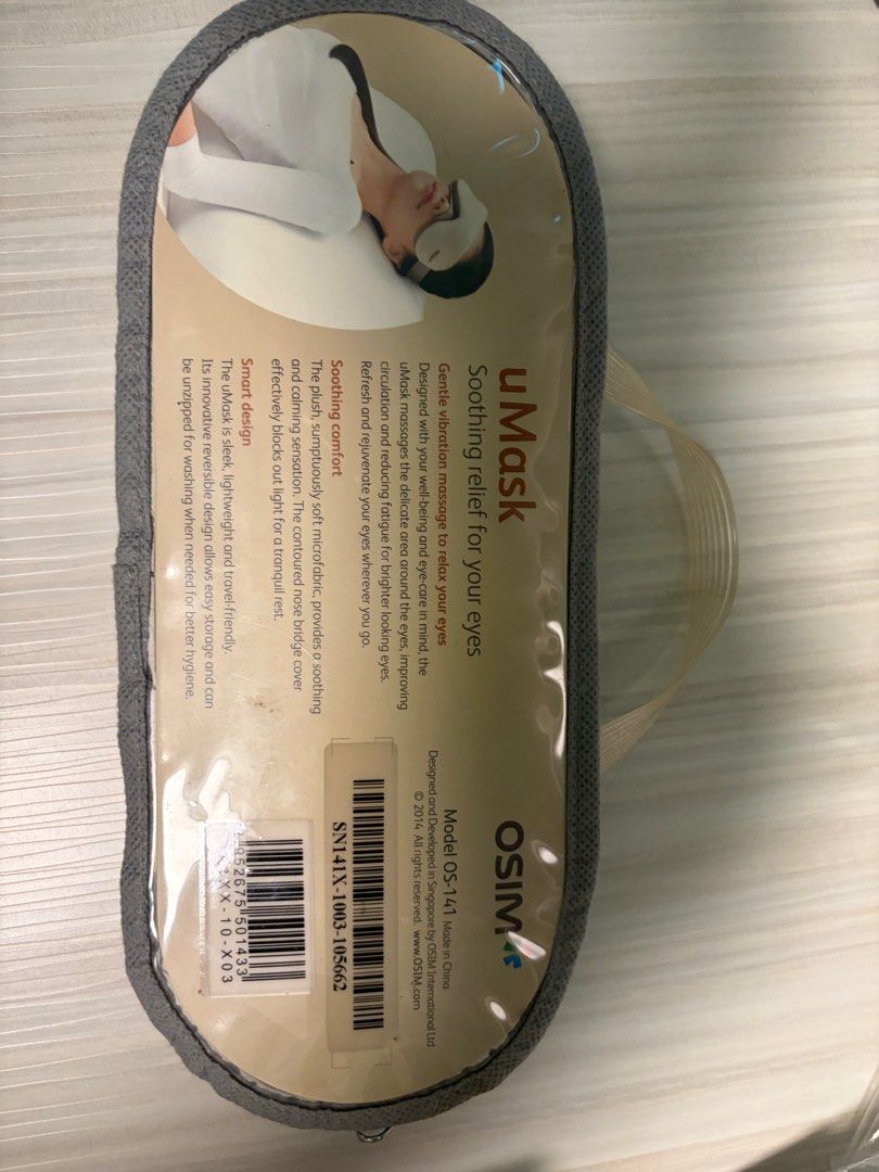 OSIM uMask Eye Mask （分類：健康及美容 - 眼部護理）位於 Hong Kong。 由 sunnydream46699 提交（商品編號 1409739413，圖片 2）。簡介： OSIM uMask eye mask for soothing relief. Designed with gentle vibration massage to relax your eyes. The mask is sleek, lightweight, and travel-friendly. It comes with a soft microfabric cover for soothing comfort. The innovative reversible design allows easy storage and can be unwrapped for wearing when needed.。