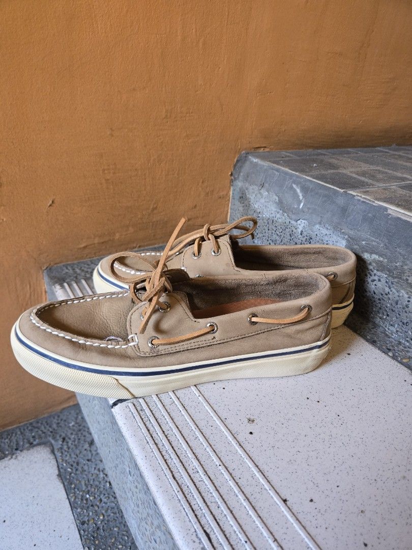 Sperry Boat Shoes (Category: Casual Shoes) located in Manila. Submitted by engrap (Listing ID 1409630853, Image 3). Description: No box No issue 9/10 condition Original.