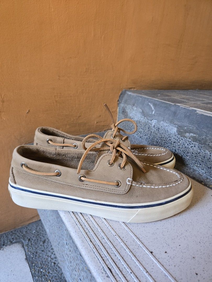 Sperry Boat Shoes (Category: Casual Shoes) located in Manila. Submitted by engrap (Listing ID 1409630853, Image 1). Description: No box No issue 9/10 condition Original.