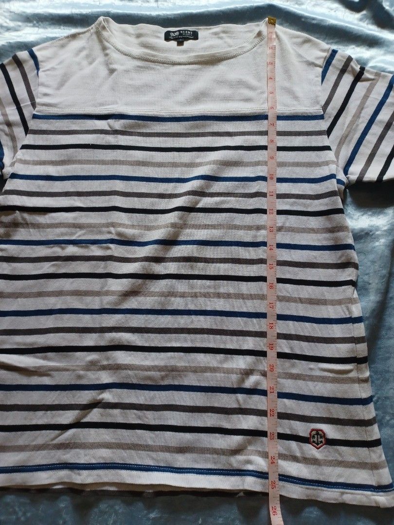 Beams Striped T-shirt (Category: Tshirts & Polo Shirts ) located in Manila. Submitted by declutteraf (Listing ID 1409655789, Image 2). Description: - Beams - Length 25 inch, Width 17 1/2 - Small stain near neckline bid.