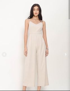 (Category: ) located in . Submitted by instockshereee (Listing ID 1409708317, Image 1). Description: .