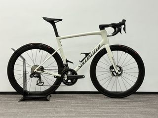 (Category: ) located in . Submitted by paragon.cycles (Listing ID 1409788403, Image 1). Description: .