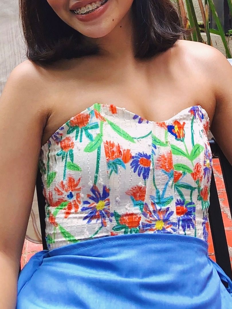 Tube Floral Corset Top (Category: Sleeveless) located in Makati City. Submitted by irodri (Listing ID 1409776715, Image 3). Description: - rfs: decluttering - zips on the side - cute floral design.