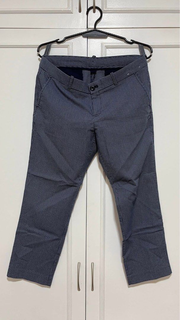 Uniqlo Checkered Pants (Category: Trousers) located in Manila. Submitted by kat_declutter (Listing ID 1409677073, Image 2). Description: - Uniqlo checkered pants - Navy blue and white checkered pattern - Button and zipper closure - Versatile design for various occasions -Lightly used -Size 30 .