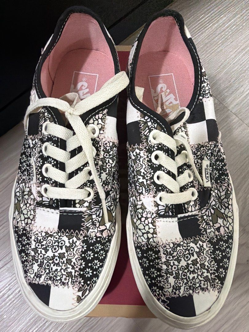 Vans patchwork (Category: Sneakers) located in Singapore. Submitted by stashcloset (Listing ID 1409735801, Image 1). Description: Lightly used vans patchwork .