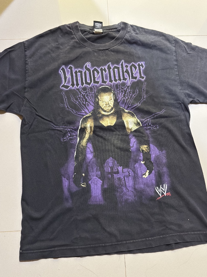 Vintage 90’s WWF Undertaker, Fesyen Pria, Pakaian , Atasan di Carousell