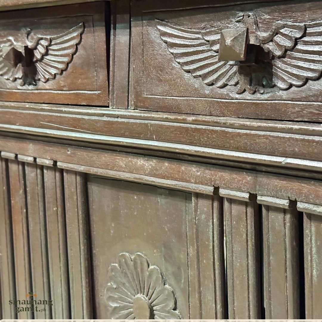 Vintage Altar Table with Eagle Motif (Category: Tables & Sets) located in Manila. Submitted by sinaunang_gamit (Listing ID 1409753024, Image 3). Description: Vintage Altar Table with Eagle Motif Length: 32 in Height: 19.5 in Width: 16 in 8k.