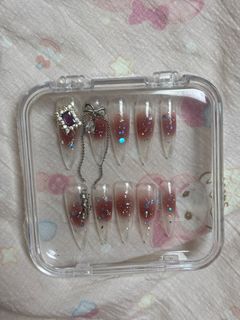 (Category: ) located in . Submitted by hellukitti (Listing ID 1409788138, Image 1). Description: .