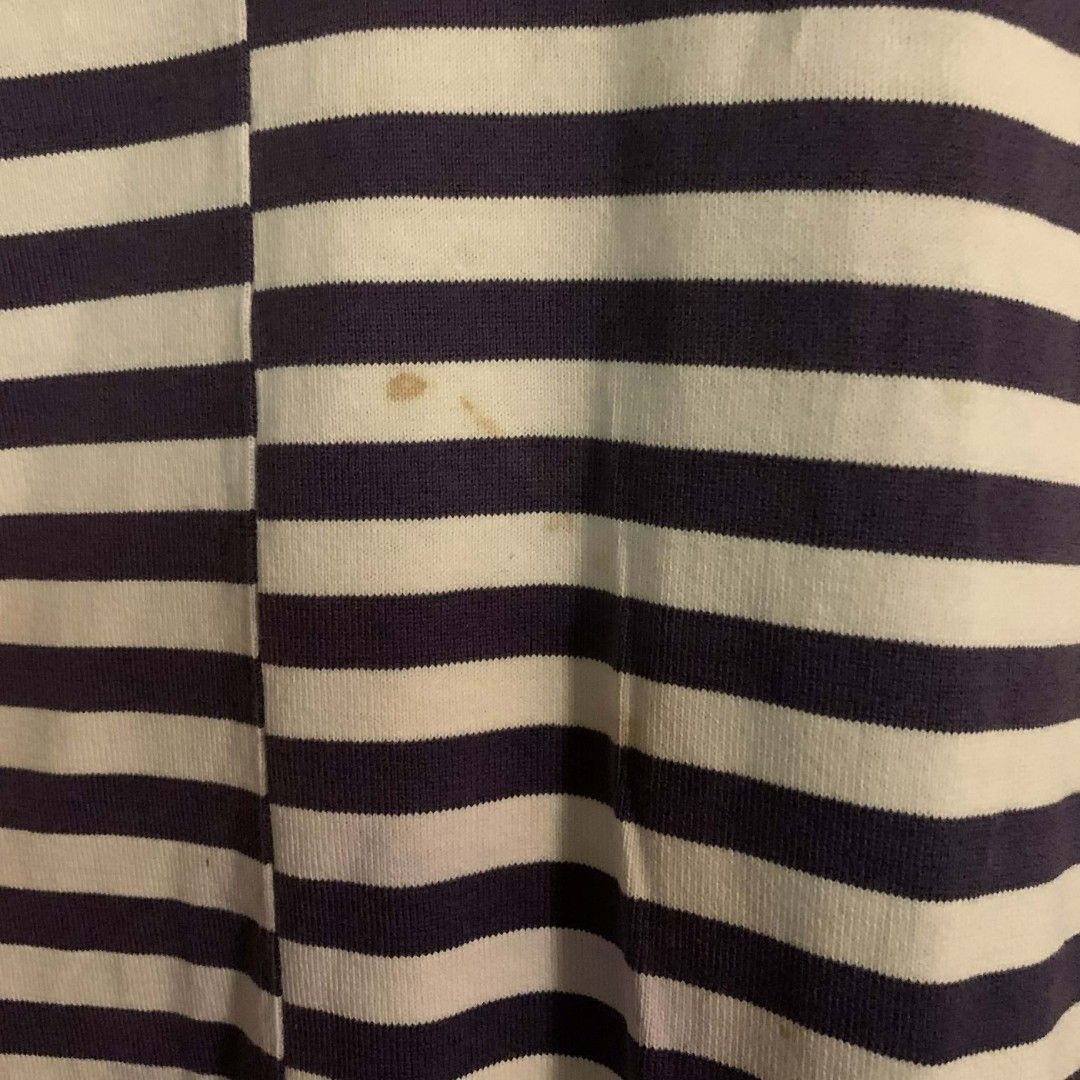 Y's for men Striped T-shirt (Category: Tshirts & Polo Shirts ) located in Carmen. Submitted by don-lean22 (Listing ID 1409712764, Image 3). Description: Y's for men striped T-shirt. Features a navy and white striped pattern. The shirt has a round neck and short sleeves. There is a visible stain on the front of the shirt. The brand label is visible on the inside of the collar. Have minimal issue stain Pristine condition .
