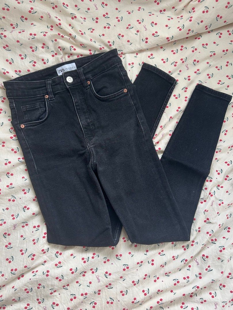 Zara Black Skinny Jeans (Category: Jeans) located in Pasig City. Submitted by cheribombed (Listing ID 1409664582, Image 1). Description: ♠️ Zara Black Semi-Faded Skinny Jeans ♠️ PHP 500 + SF 🃏 Bought in store during sale, 1,000 PHP 🃏 Very lightly used, semi faded design 🃏 Still very versatile, perfect for alt/rock outfits :)) 🃏 Last price listed 🃏 RFS: not my style anymore 🃏SF to be shouldered by buyer; can do J&T, LBC, and Lalamove within 