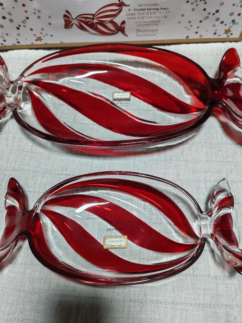 2 pc crystal serving tray (Category: Other Kitchenware & Tableware) located in Makati City. Submitted by momsieapril (Listing ID 1409830806, Image 2). Description: .