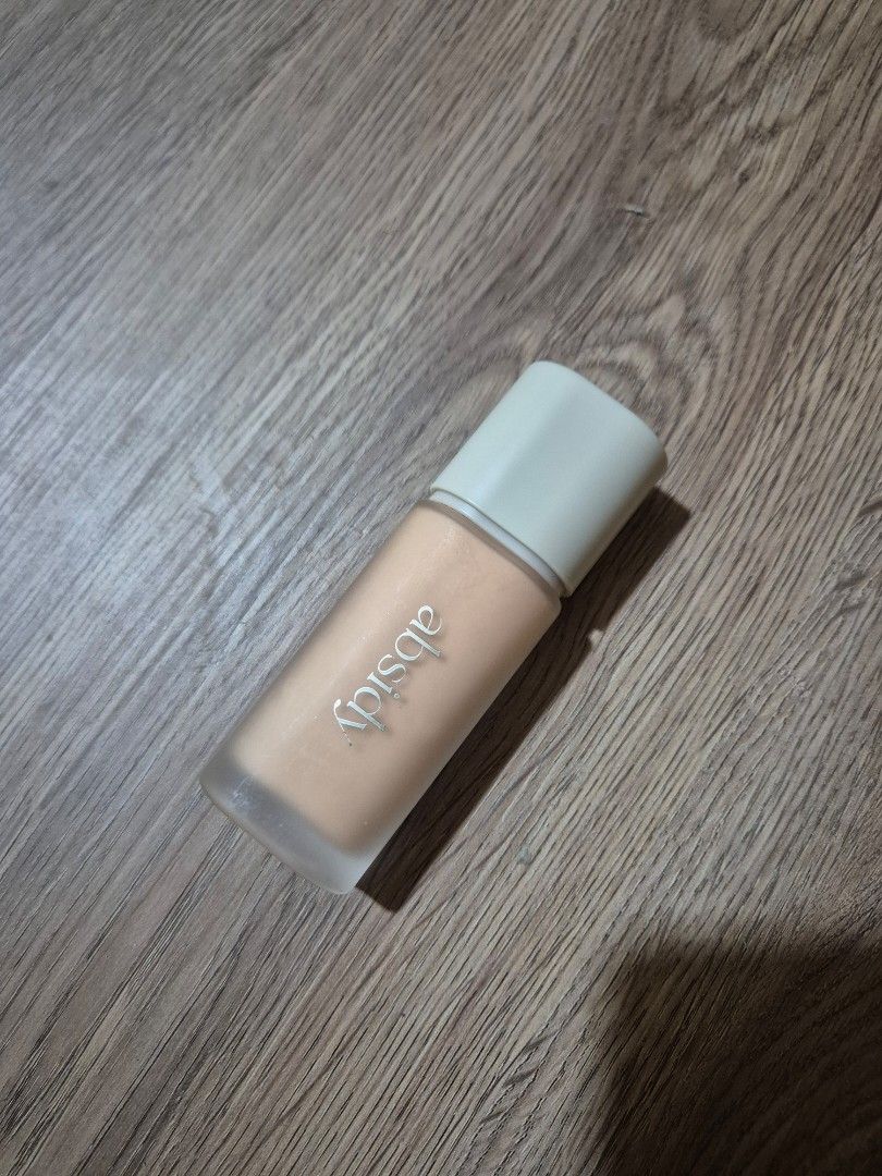 Absidy Foundation 2.5W (Category: Makeup) located in Manila. Submitted by nanatrades_ (Listing ID 1409953347, Image 2). Description: - Absidy Foundation - Shade: 2.5W - Type: Liquid - Medium Warm - Bottle: Clear with white cap - Brand: Absidy - Used twice. Exactly 4 pumps. - RFS: Not my shade - SRP ₱695.