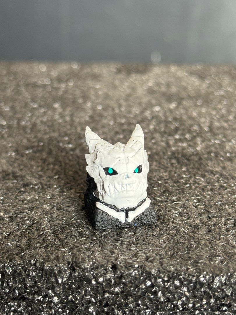 Artisan Keycap - kaiju no. 8 (Category: Computer Keyboard) located in Manila. Submitted by atoyzky (Listing ID 1409836166, Image 2). Description: - Artisan skull keycap - White skull with blue eyes - Black base - Designed for mechanical keyboards - Adds a unique touch to your keyboard.