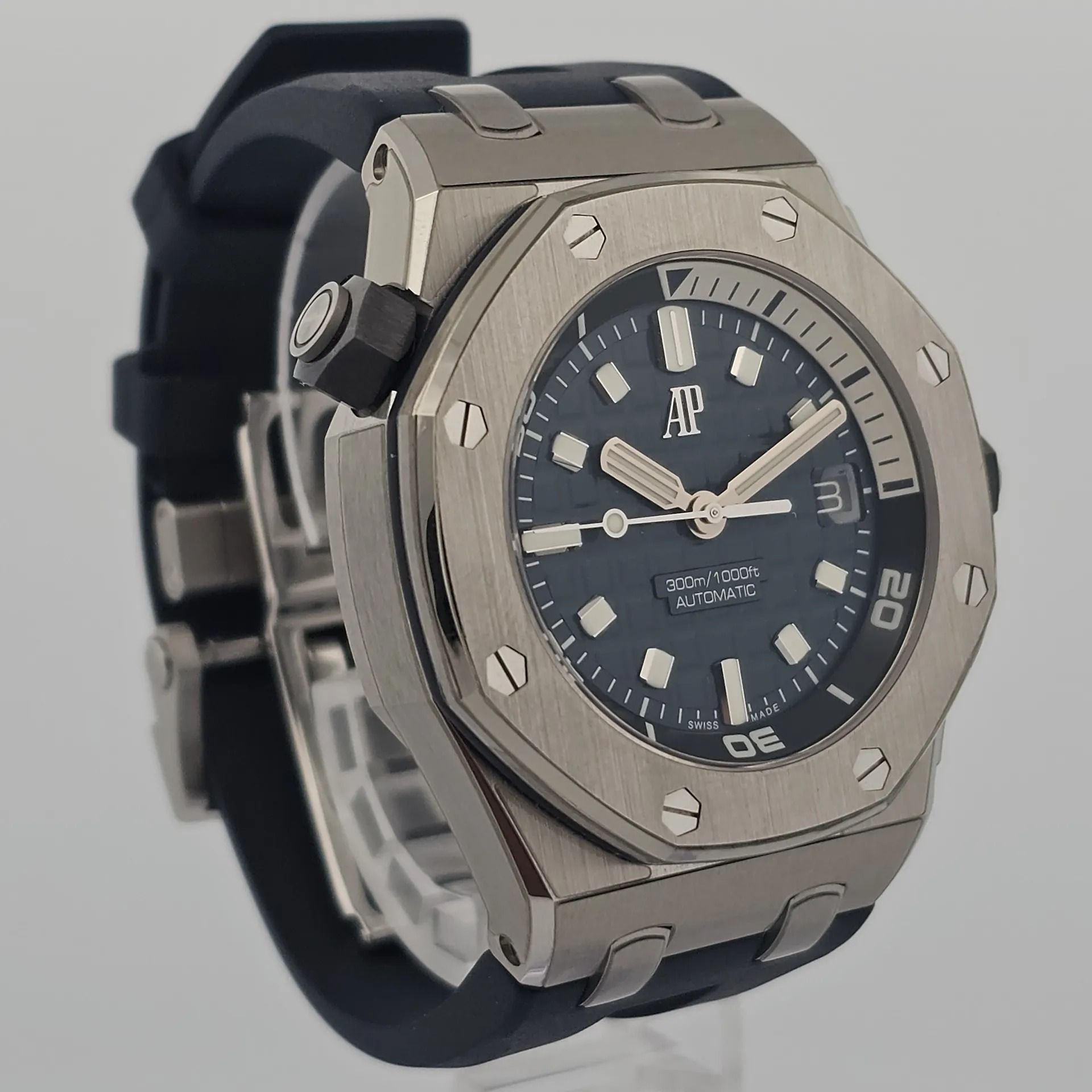 Audemars Piguet Royal Oak Offshore Diver 15720ST.OO.A027CA.01 (Category: Watches) located in Singapore. Submitted by watchbanka.deer (Listing ID 1409830118, Image 1). Description: M250786UAPT22 Watch Condition Mint Condition, nearly new Warranty Card Year 2022 Diameter 43mm Movement Automatic Case Material Steel Dial Color Blue Accessories Includes original packaging and documentation No Exchange Thank You Want to see more watches we have please 