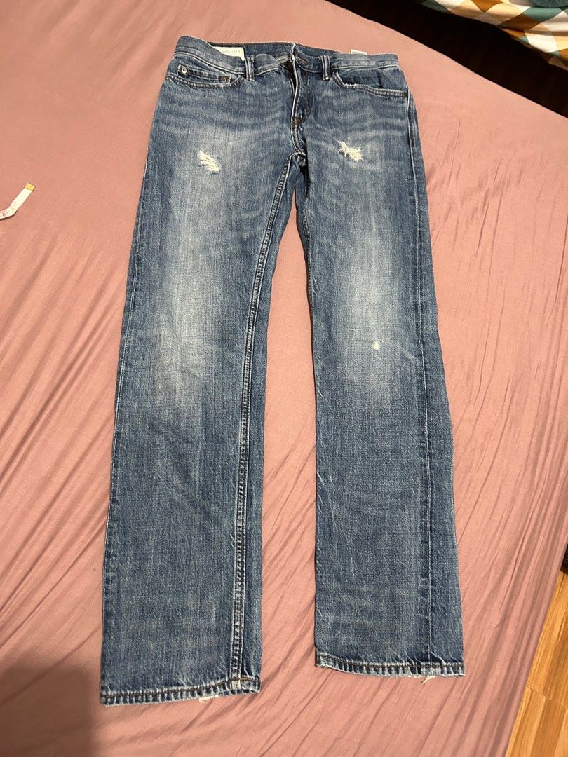 Banana Rep Jeans - Mens (Category: Jeans) located in Subic. Submitted by joydlm (Listing ID 1409900740, Image 1). Description: fits W.30 straight jeans L. 107cm.