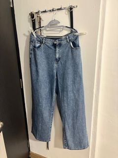(Category: ) located in . Submitted by e4th3r (Listing ID 1409868930, Image 1). Description: .