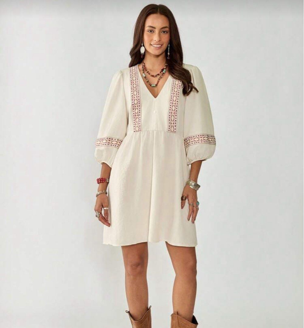 Boho Dress Beige Size Small (Category: Dresses) located in Rizal. Submitted by prelovedbykatc (Listing ID 1409991598, Image 1). Description: Shein Apricot Size Small can fit Medium max 32 waist line.