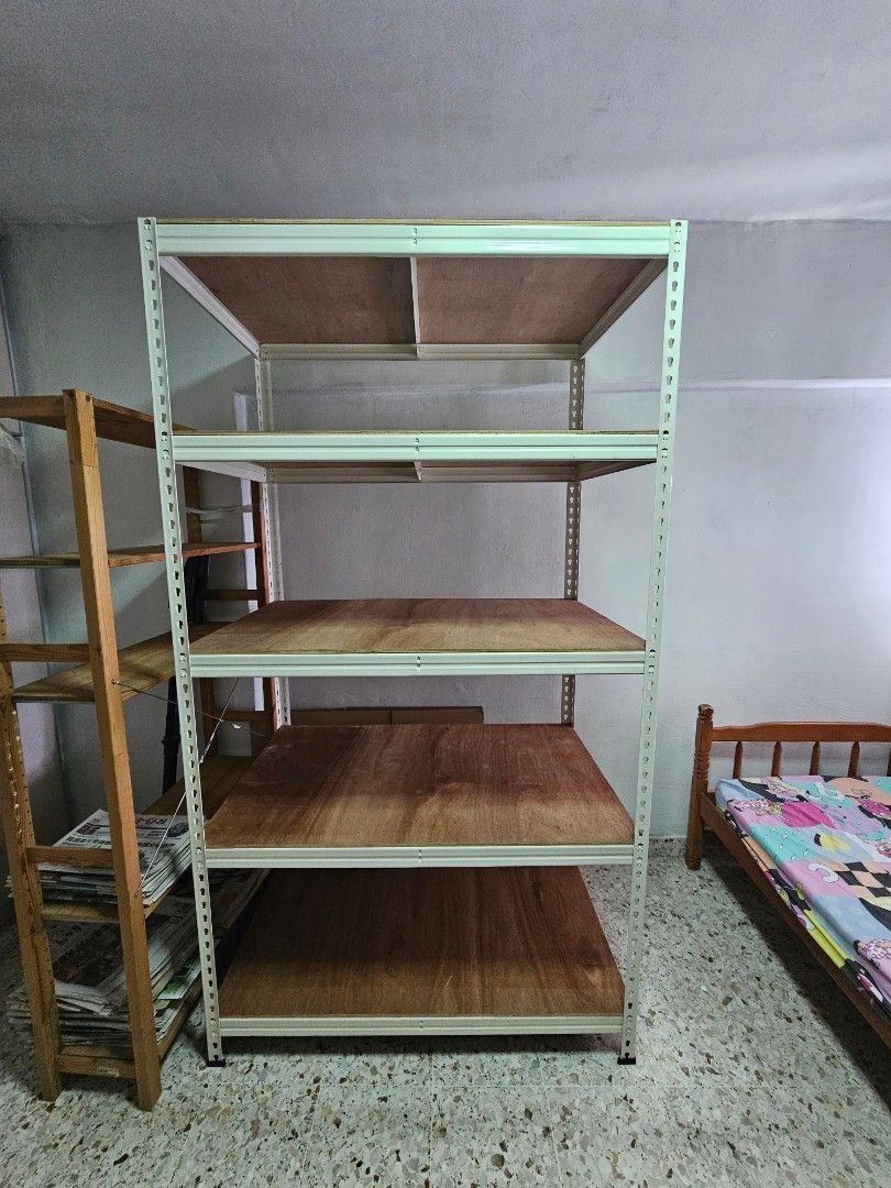 Boltless rack (Category: Shelves, Cabinets & Racks) located in Singapore. Submitted by hog_rider (Listing ID 1409879521, Image 2). Description: 120(L) x 210(H) x 75(D) cm epoxy finishing.
