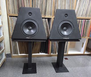 (Category: ) located in . Submitted by redpoint_record_warehouse (Listing ID 1409994771, Image 1). Description: .