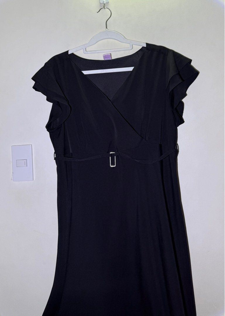 Buntis Black Dress XL (Category: Dresses) located in Pasay City. Submitted by rediann (Listing ID 1409901426, Image 1). Description: - Black Buntis dress - Size: XL - Can be used as office dress while preggy and even after giving birth - Features a flattering wrap design - Includes a belt at the waist - Flutter sleeves and V-neckline - Suitable for special occasions and formal events - Made of smooth, flowing fabric.