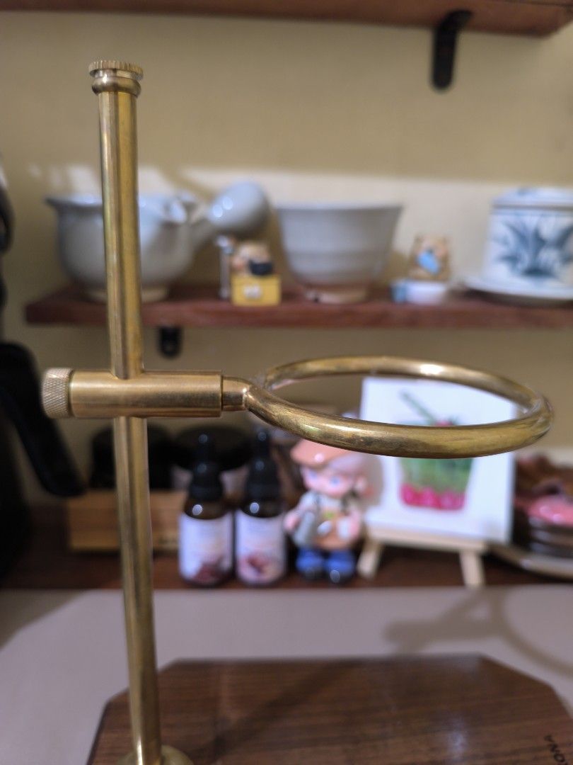 CAFEDE KONA Pour Over Stand (Category: Coffee & Tea Tableware) located in Pangil. Submitted by kopee_matcha (Listing ID 1409929805, Image 3). Description: CAFEDE KONA Pour Over Stand Price : 1499 Mine /M *Strickly 2 days reservation only *Payment must be completed within 48 hours. If unpaid, your order will be automatically forfeited and the item/s will be given to the next miner. *No deleting of comments *3 or more items (Large pouch or box only