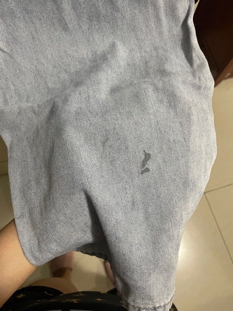 Denim Straight Leg Pants (Category: Jeans) located in Manila. Submitted by ava_declutters (Listing ID 1409979531, Image 3). Description: - S-M - 29-30 waist - Hight waist pants - Light Denim color - Has stain on bottom part.