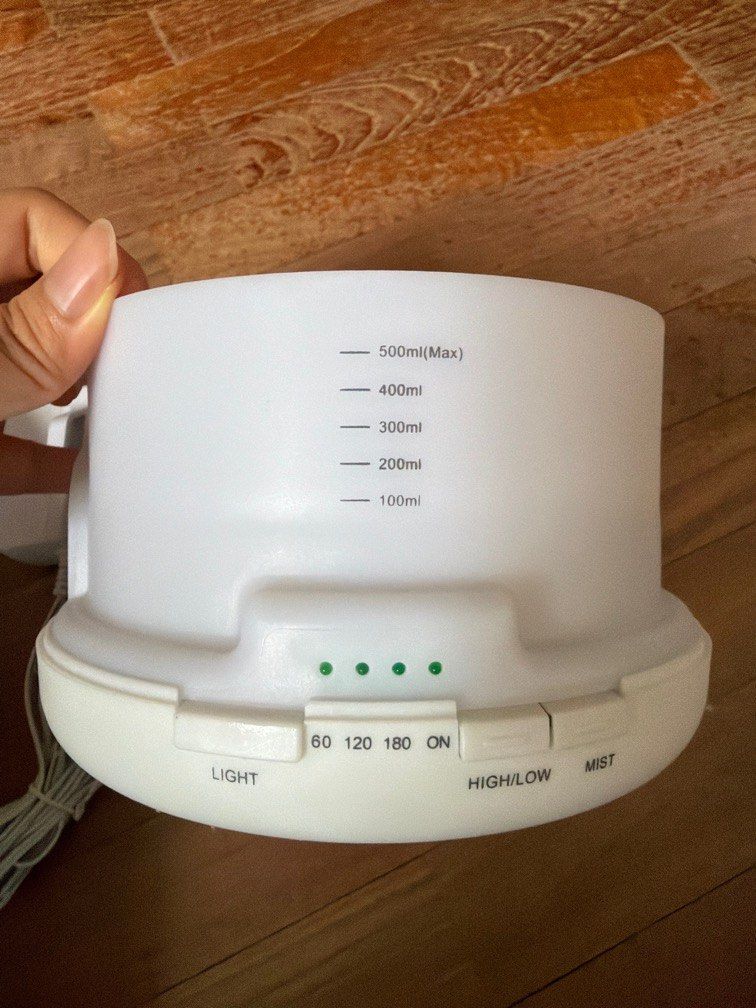 Diffuser (Category: Other Home Furniture) located in Singapore. Submitted by haloboa (Listing ID 1409847759, Image 3). Description: .