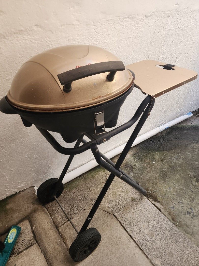 Dowell Electric Grill (Category: BBQ, Grills & Hotpots) located in Cainta. Submitted by dragonarc09 (Listing ID 1409823004, Image 2). Description: Dowell Electric Griller 1,500 only .