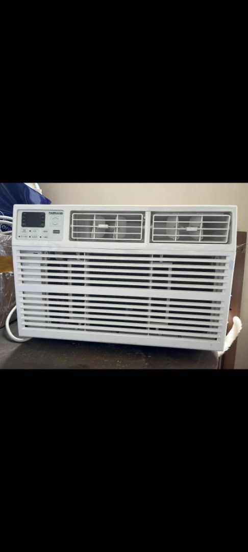 Fabriano Window Type Air Conditioner (Category: Air Conditioning and Heating) located in Pasig City. Submitted by bblossom21 (Listing ID 1409823852, Image 1). Description: - Fabriano window-type air conditioner - Features a digital display - White unit - Non-inverter - 0.5 HP - In good working condition - Includes power cord - Model and serial number visible on the back - Ready for pickup.