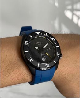 (Category: ) located in . Submitted by ahsheng89 (Listing ID 1409979523, Image 1). Description: .