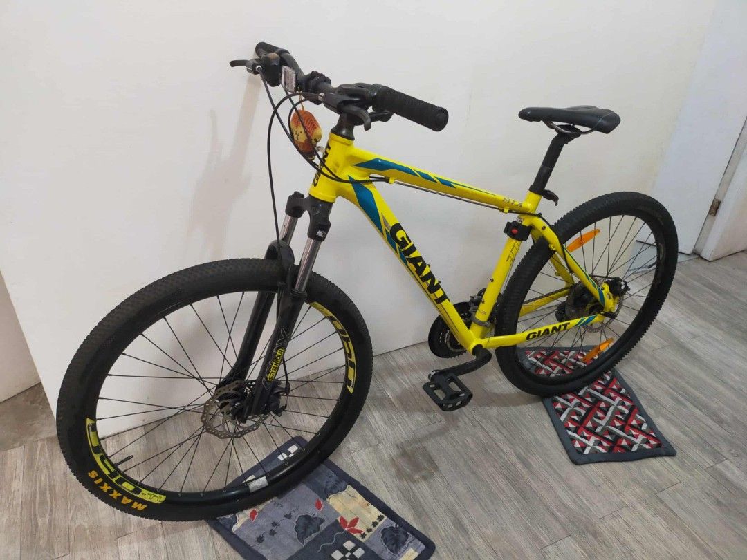 Giant ATX Mountain Bike (Category: Bicycles) located in Del Monte. Submitted by leonilotab99187 (Listing ID 1409906653, Image 2). Description: with freebies.