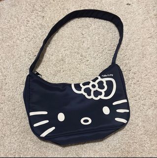 (Category: ) located in . Submitted by catsrmyfav (Listing ID 1409944787, Image 1). Description: .