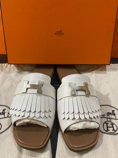 (Category: ) located in . Submitted by abluxebrands (Listing ID 1409907265, Image 1). Description: .