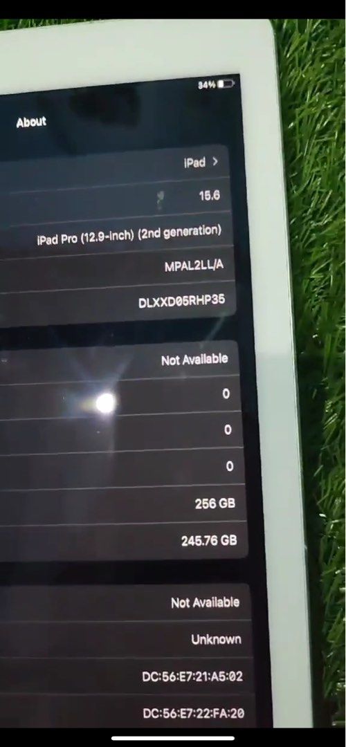 Ipad Pro 12.9 inches 2017 2nd Gen + Cellular 256gb (Category: iPad) located in Manila. Submitted by hooman0910 (Listing ID 1409917164, Image 2). Description: Selling my spare Ipad pro 12.9inch 2nd Gen with SIM slot. Openline 256gb Unit only, with a slight issue with glass. A fine line crack on the side that is hard to notice when screen is on. Battery is still good. .
