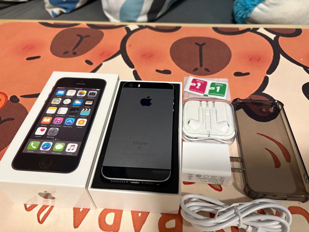 Iphone SE 1st Gen 128gb smooth (Category: Others) located in Quezon City. Submitted by shawi_08 (Listing ID 1409915726, Image 2). Description: No Issue!!!!! Pakibasa ng Maigi ☺️ iPhone SE 128gb Unlock Sale😱😱😍🔥 90-95% smooth 128gb ₱5000 90% No Fingerprint ₱5500 90% w/FG 64gb ₱6000 95% No/FG ₱6500 95% w/FG simcard ====🍏🍏🍏==== Package: unit case earphone cord✅ Pre order units✅ 7days arrival Needs DP Colors; Silver Rosegold Gray Wifi/simcard ✅