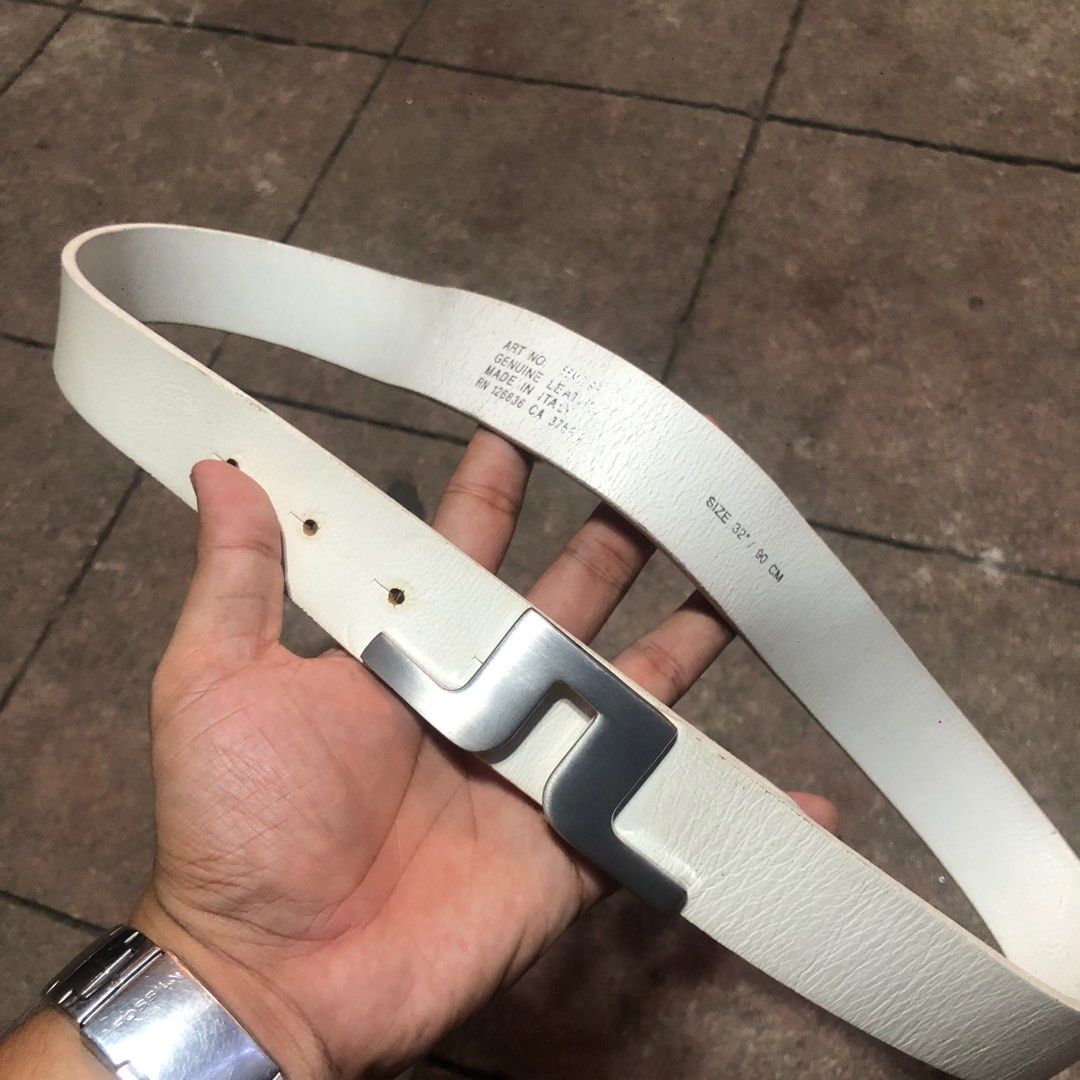 j.lindeberg Golf Bridger Leather Belt (Category: Belts) located in Pandi. Submitted by 28hundreds (Listing ID 1409973667, Image 3). Description: J.Lindeberg Golf Bridger Leather Belt W 32-34 / 90 CM minimal sign of usage, authentic, genuine leather, stainless steel buckle - 1,800 +sf.