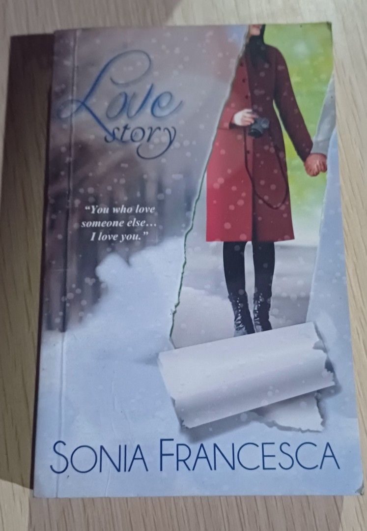 Love Story by Sonia Francesca (Category: Luxury Bags & Wallets) located in Imus. Submitted by lime0511 (Listing ID 1409994195, Image 1). Description: pre loved pocketbook in good condition.