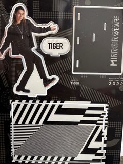 （分類：）位於 。 由 mountains.shop 提交（商品編號 1409889636，圖片 1）。簡介： 。